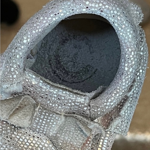 Freshly Picked cute silver metallic bow 4 - Picture 7 of 8